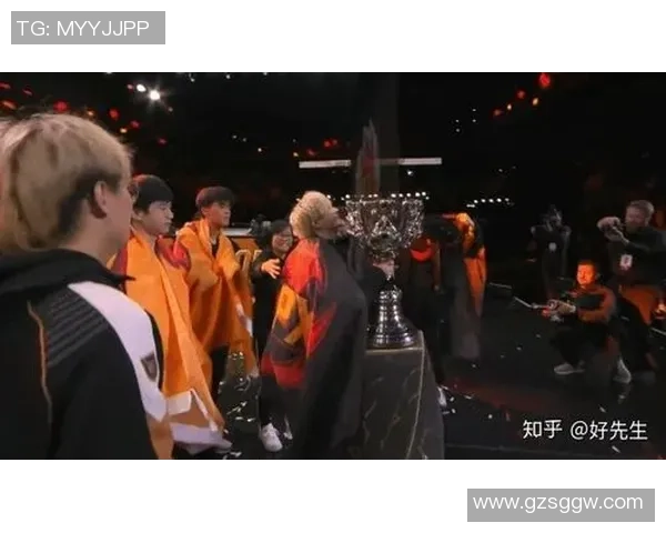 赛后分析：FPX与V5在团队协作中的优劣势对比与启示